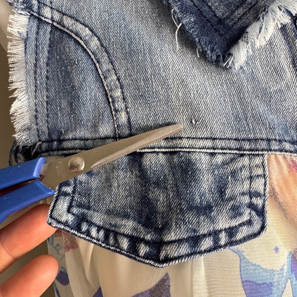 Papillion Sleeveless Denim Yoke Sheer Button Up Floral Top Size Small Festival - Picture 7 of 14